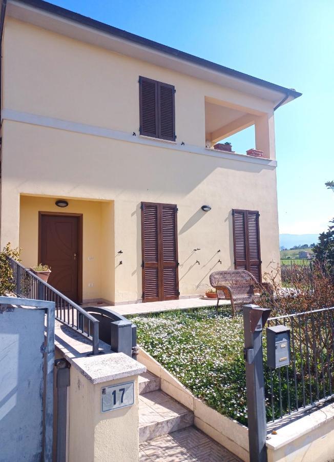 Villa Casavacanze Mevania Bevagna Exterior foto